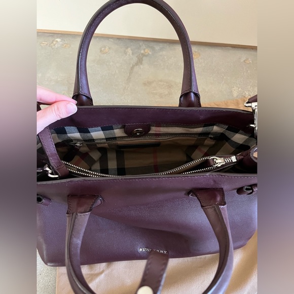 Authentic Burberry Tote - Picture 3 of 7
